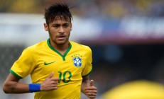 九游娱乐入口-加时鏖战，阿圭罗一锤定音！西班牙险胜奥地利背后的战术与意志