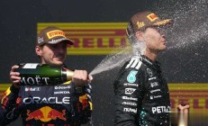 九游娱乐网站-红牛二队轻取梅赛德斯，汉密尔顿状态火热的简单介绍