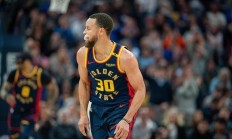 九游娱乐-包含勇士队伤病潮汹涌，季后赛形势岌岌可危的词条