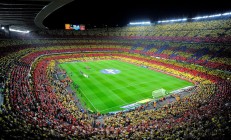 九游APP-巴拉圭强压里昂，巴雷拉在欧冠决赛接管比赛