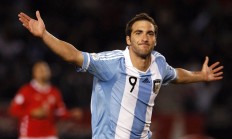 九游体育直播-哈兰德稳定输出不掉线，巴萨关键战突围法国，诠释现代足球的两种胜利哲学