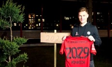 九游娱乐首页-关于法兰克福险胜柏林联合，取得关键胜利的信息