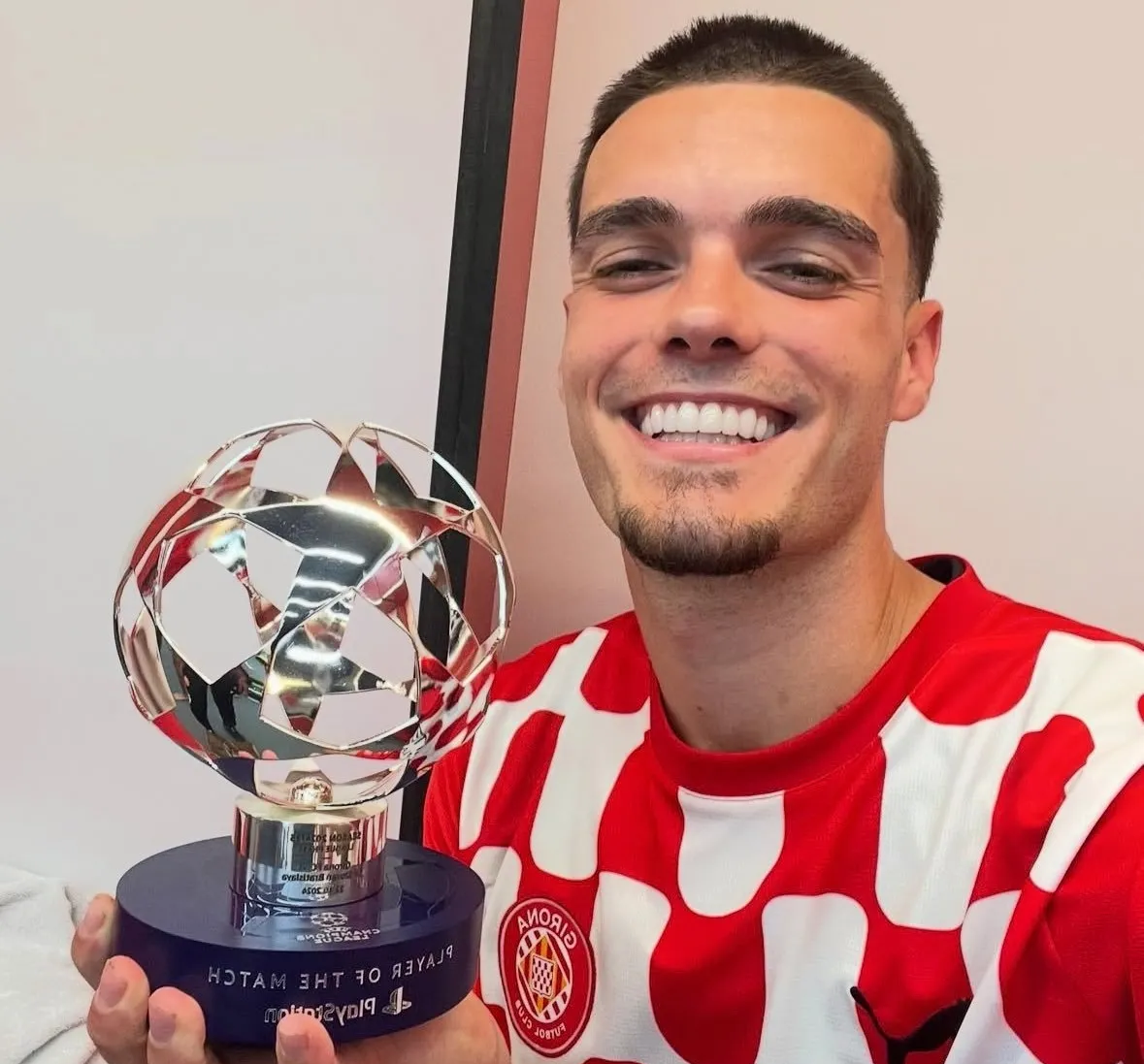 尤文图斯官方宣布引进英格兰天才