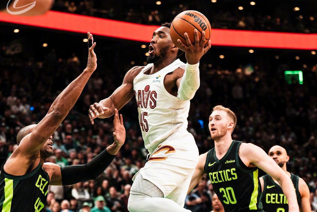 包含卫冕冠军遭遇主场惨败,球队卫冕形势严峻的词条 包含卫冕冠军遭遇主场惨败,球队卫冕形势严峻的词条