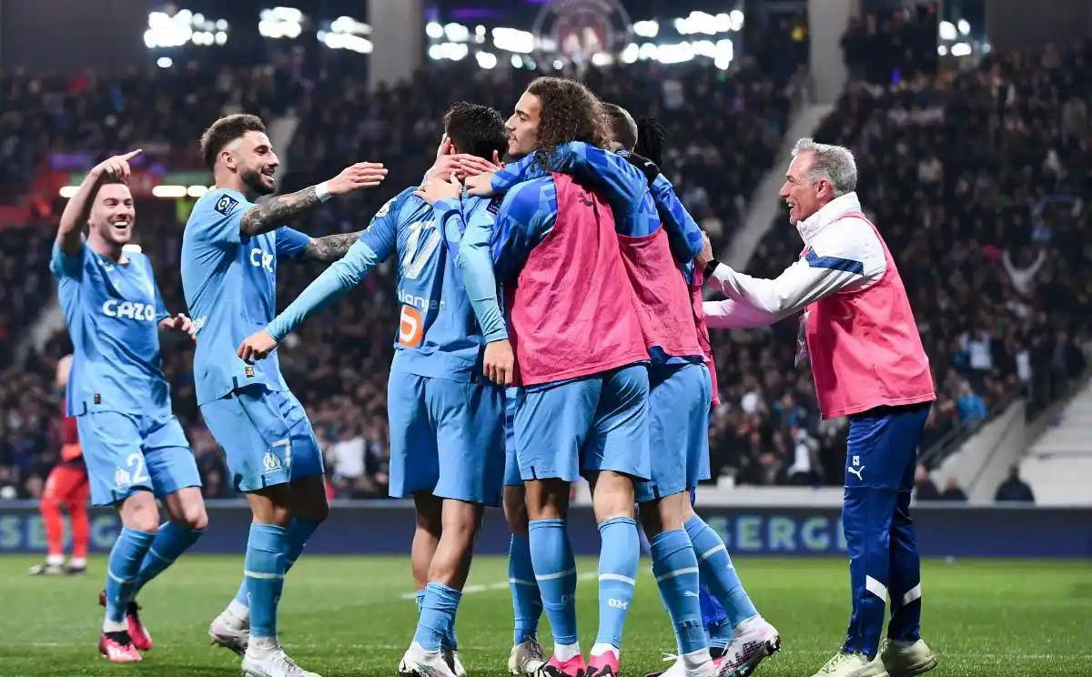 包含美因茨队力克对手,引领胜利潮流的词条 包含美因茨队力克对手,引领胜利潮流的词条