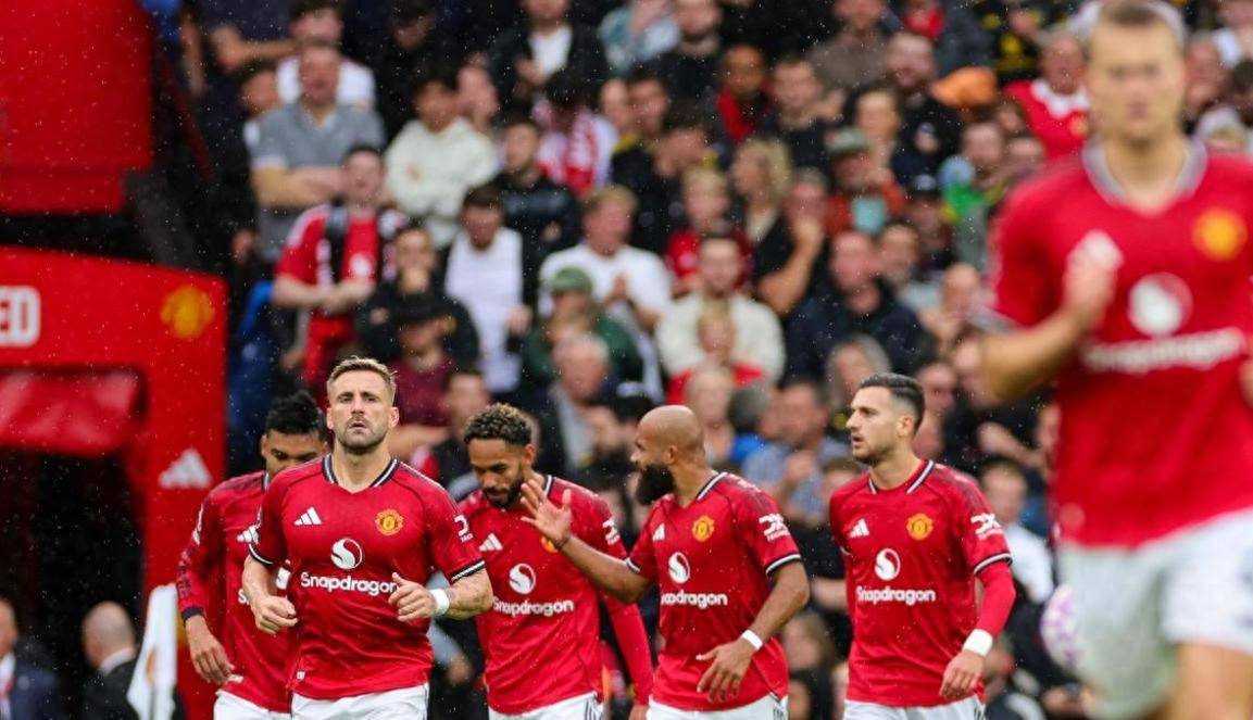 包含纽卡斯尔惨遭曼联绝杀，英超胜利难题待解的词条