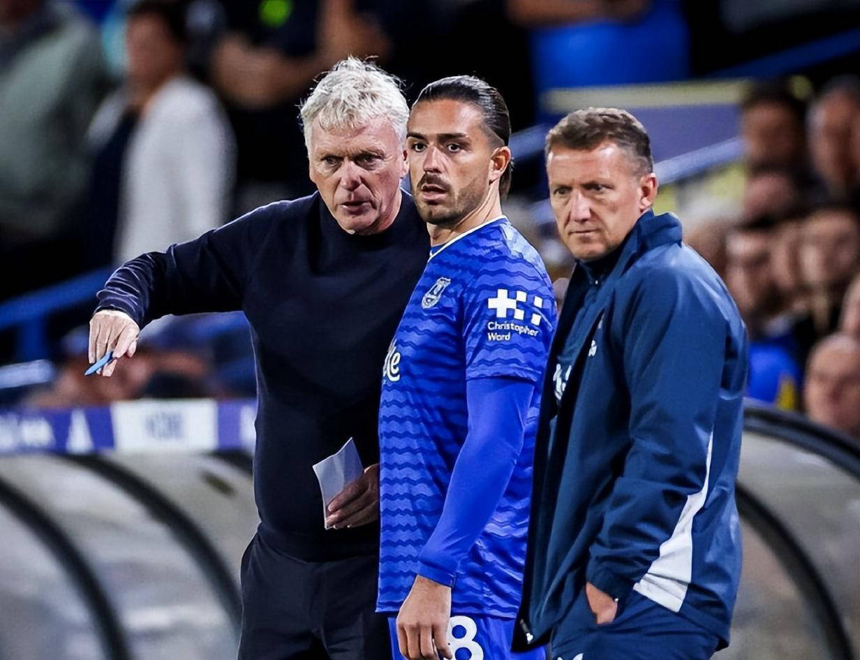 包含曼城重返胜利轨道，士气高涨的词条