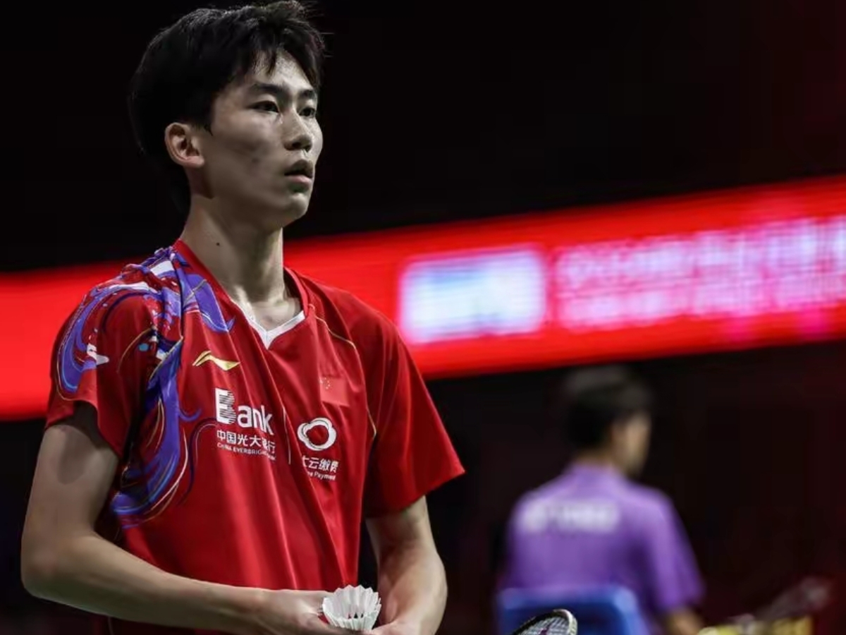 包含英格兰羽毛球队逆转中国羽毛球队，林丹绝境逆转的词条