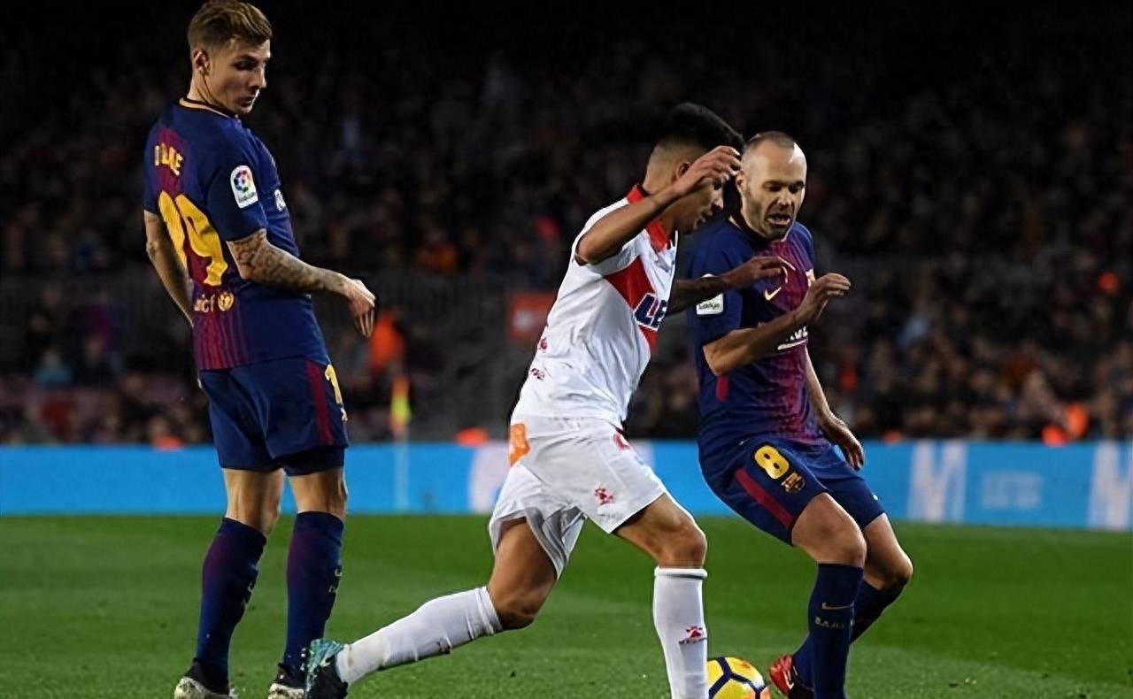 关于莱比锡红牛绝杀巴萨，库尔图瓦高光表现的信息