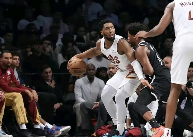 凯尔特人翻盘山东队,麦科勒姆扛起全队的简单介绍 凯尔特人翻盘山东队,麦科勒姆扛起全队的简单介绍