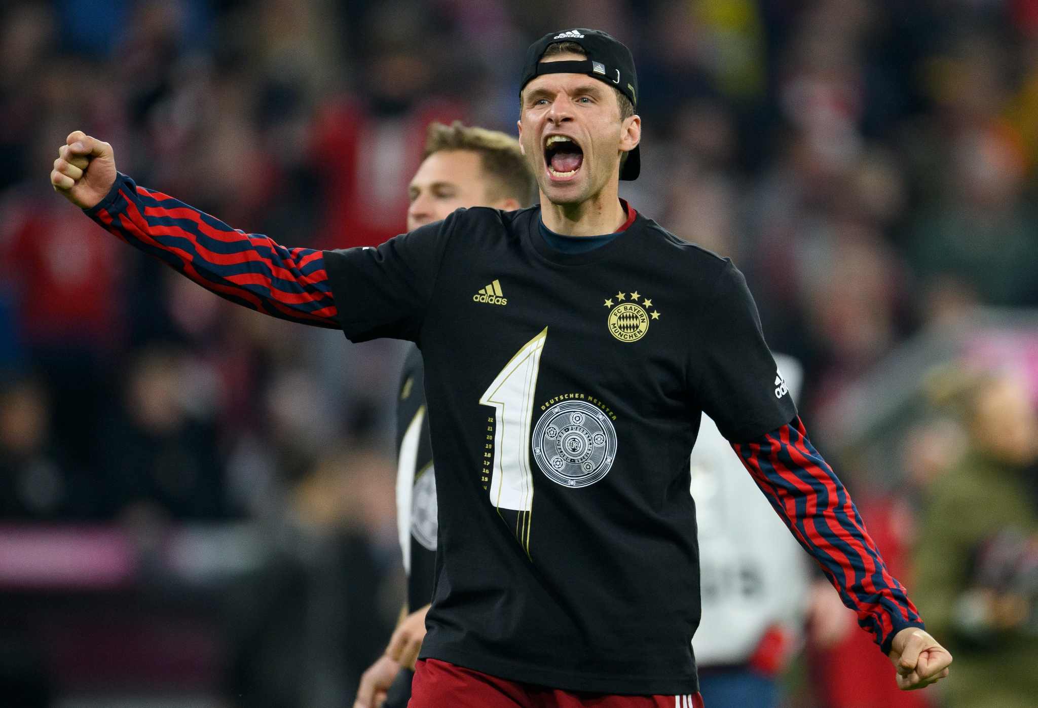 利物浦横扫葡萄牙，穆勒扛起全队