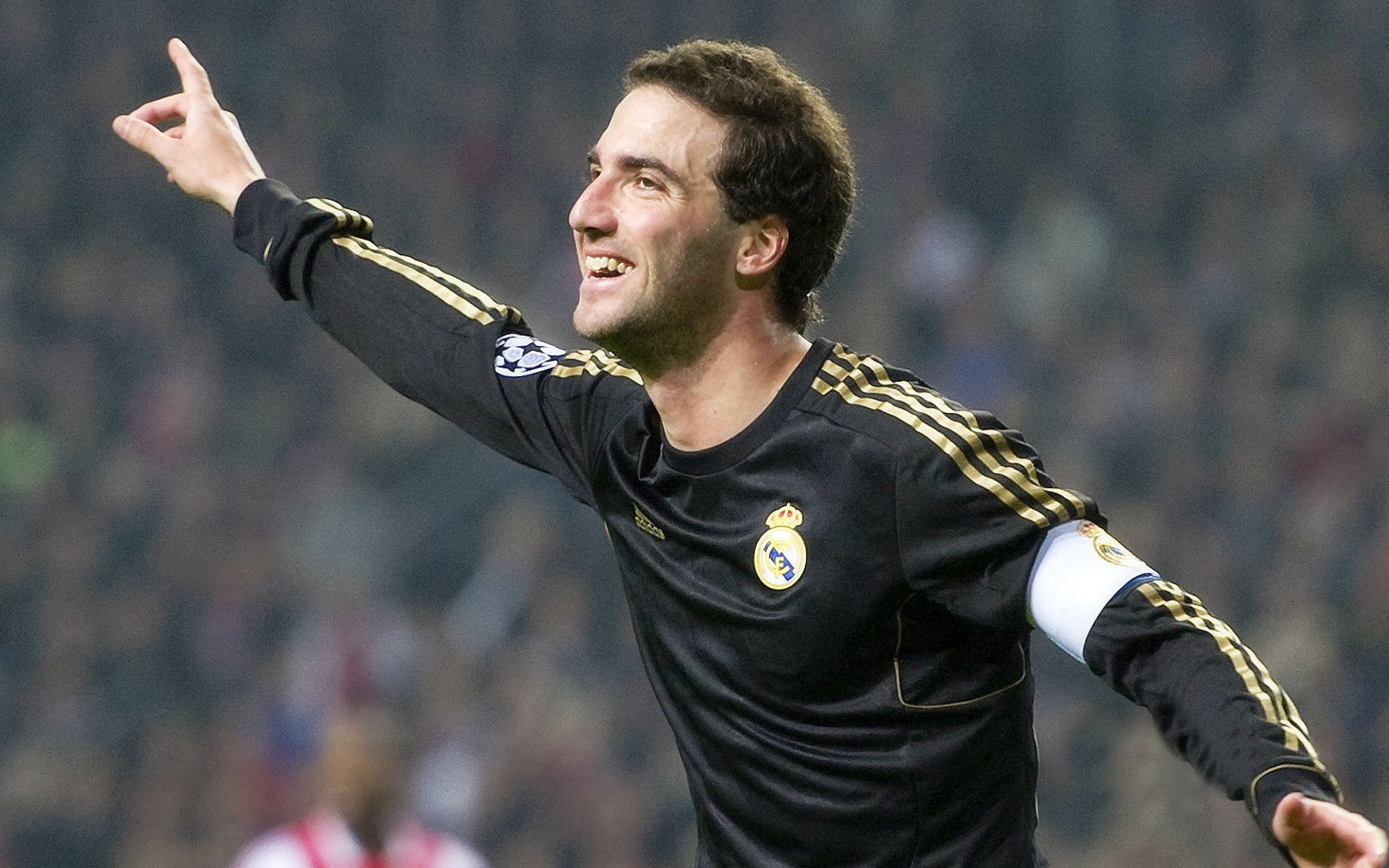 从非洲杯到欧冠，加纳式翻盘如何点燃安哥拉之夜的战术启示